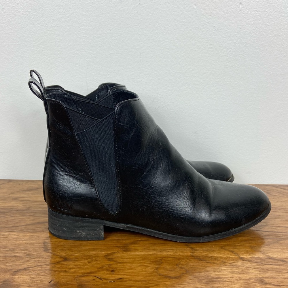 Matt & Nat Women's Joliette Chelsea Boots in Black
